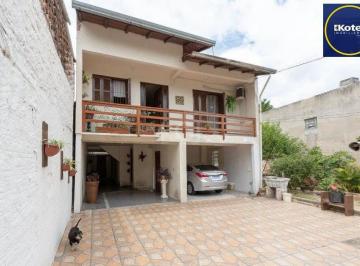 Casa · 161m² · 3 Quartos · 3 Vagas · Casa para Venda - 161m², 3 dormitórios, 3 vagas - Nonoai
