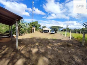Terreno · 765m² · Terreno no bairro Lageado com 2 casas de 1 dormitório