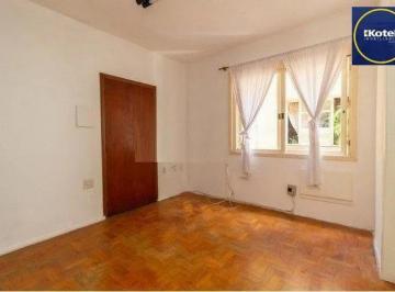 Apartamento · 24m² · 1 Quarto · Apartamento JK no Menino Deus