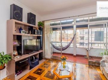 Apartamento · 88m² · 3 Quartos · Excelente apartamento de 88m² com 3 dormitórios e sacada.