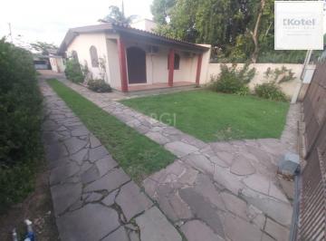 Casa · 110m² · 3 Quartos · 4 Vagas · Terreno no Bairro Restinga
