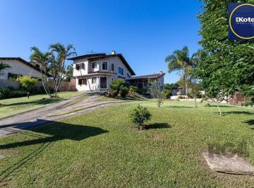 Casa · 249m² · 3 Quartos · 6 Vagas · Casa à venda - na Vila Nova