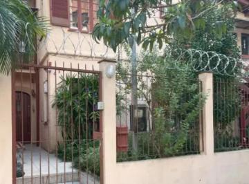 Casa · 380m² · 7 Quartos · 2 Vagas · Casa 7 dormitórios 2 vagas de garagem no bairro Petrópolis