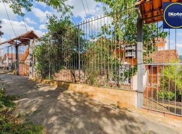 Casa · 256m² · 6 Quartos · 4 Vagas · Casa de 6 dormitórios à venda No Bairro Jardim do Salso - Porto Alegre