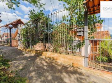 Casa · 256m² · 6 Quartos · 4 Vagas · Casa de 6 dormitórios à venda No Bairro Jardim do Salso - Porto Alegre