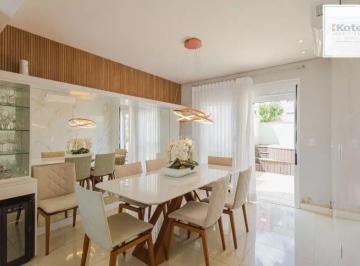 Apartamento · 160m² · 3 Quartos · 2 Vagas · Apto Garden Duplex semimobiliado com Jacuzzi e Suíte no Rio Branco