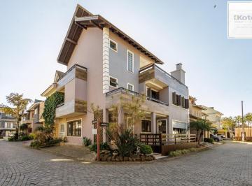 Casa · 226m² · 4 Quartos · 3 Vagas · Casa de esquina com 4 dormitórios no Ecoville