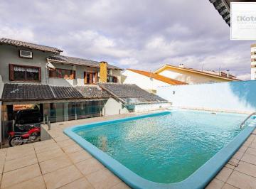 Casa · 208m² · 4 Quartos · 3 Vagas · Casa de 4 dormitórios e 208m² à venda no Bairro Jardim Botânico, Porto Alegre.