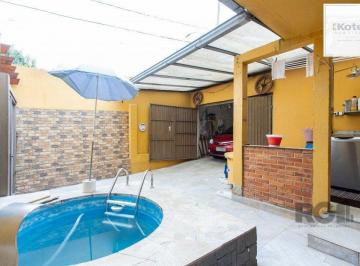 Casa · 90m² · 3 Quartos · 3 Vagas · Sobrado, 3 quartos, 2 banheiros, pátio, 2 vagas, piscina - Bairro Vila Nova