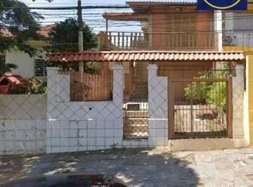 Casa · 276m² · 4 Quartos · 2 Vagas · Casa a venda no Bairro Partenon em Porto Alegre/RS.