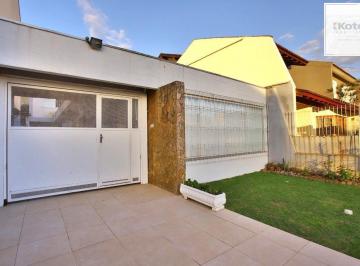 Casa · 295m² · 5 Quartos · 5 Vagas · Casa com Edícula nos fundos, total de 5 dormitórios no Bairro gloria.