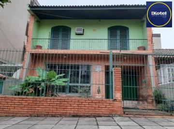 Casa · 130m² · 3 Quartos · 5 Vagas · Casa de 130m² com 3 dormitórios no bairro Jardim Botânico.