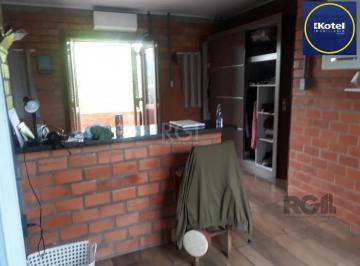 Casa · 90m² · 3 Quartos · 2 Vagas · Casa com 3 dormitórios, sendo 1 suíte no bairro Hípica