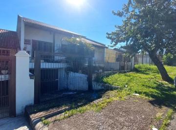 Casa · 81m² · 4 Quartos · 3 Vagas · Casa no bairro Vila Nova - 4 dormitórios, Sendo 1 Suíte