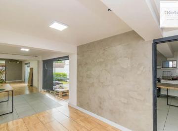 Casa · 337m² · 4 Quartos · 2 Vagas · Casa a venda, 4 quartos, 2 vagas, 4 banheiros, Bairro Chacara das Pedras, em Por
