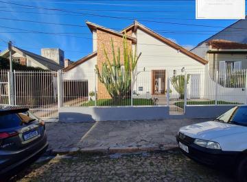 Casa · 291m² · 6 Quartos · 2 Vagas · RESIDÊNCIA - RUA PAISSANDU - BAIRRO PARTENON
