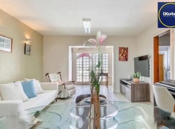 Casa · 240m² · 3 Quartos · 1 Vaga · Casa para Venda no bairro Independência, em Porto Alegre / RS