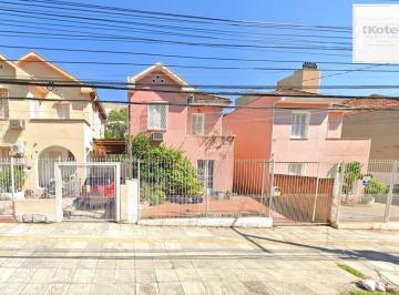 Casa · 109m² · 3 Quartos · 3 Vagas · Casa/terreno na Rua Oscar Bittencourt