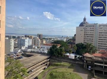 Apartamento · 133m² · 4 Quartos · 1 Vaga · Apartamento com vista para o Guaíba com 4 quartos, portaria e elevador no Centro