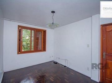 Apartamento · 78m² · 3 Quartos · Excelente apartamento de 78m² com 3 dormitórios no bairro Petrópolis.