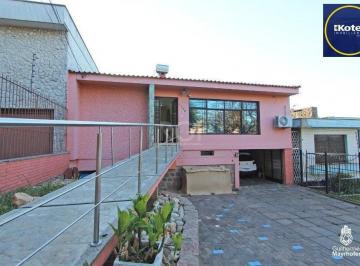 Casa · 500m² · 5 Quartos · 5 Vagas · Casa para Venda - 500m², 5 dormitórios, sendo 2 suites, 5 vagas - Menino Deus