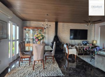 Apartamento · 194m² · 3 Quartos · 2 Vagas · Cobertura com lareira, churrasqueira e 2 vagas
