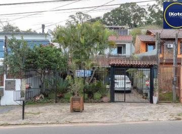 Casa · 240m² · 3 Quartos · 4 Vagas · Casa para Venda com 3 dormitórios, sendo 1 suites e 4 vagas no bairro Ipanema