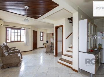 Casa · 95m² · 2 Quartos · 2 Vagas · Casa em Condomínio na Zona Sul, no bairro Hípica, com 2 dormitórios, living para