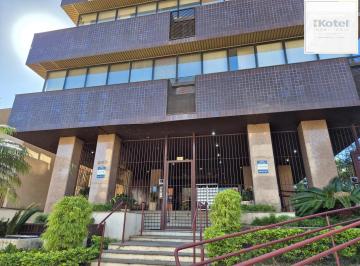Comercial · 175m² · 7 Quartos · 2 Vagas · Sala com 6 divisórias e 2 vagas