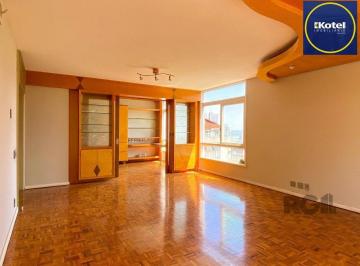 Apartamento · 194m² · 3 Quartos · 1 Vaga · Apartamento com muito conforto e ótima iluminação no Moinhos de Vento