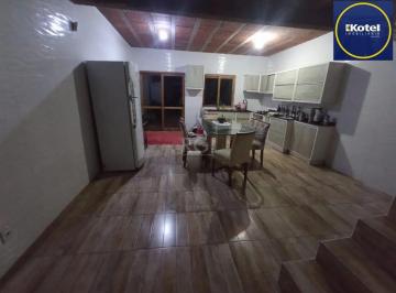 Casa · 100m² · 3 Quartos · 2 Vagas · Sobrado no bairro Hípica