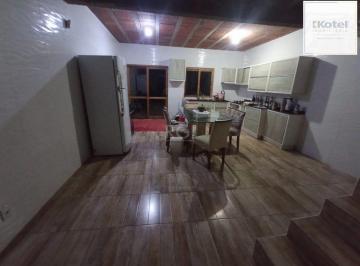 Casa · 100m² · 3 Quartos · 2 Vagas · Sobrado no bairro Hípica