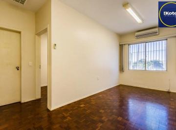 Apartamento · 39m² · 1 Quarto · Apartamento de 1 dormitório no bairro São João.