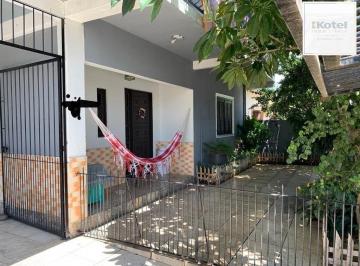 Casa · 200m² · 7 Quartos · 4 Vagas · Casa de 200m², bairro Sarandi