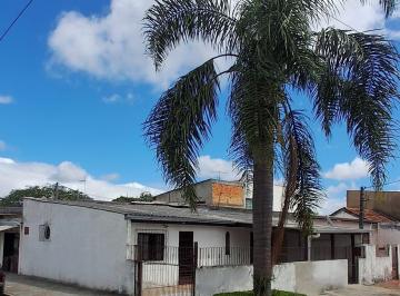lateral + frente · Casa no bairro Restinga - 2 dormitórios