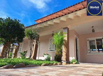 Casa · 329m² · 4 Quartos · 5 Vagas · Sobrado 4 dormitorios com Excelente localização