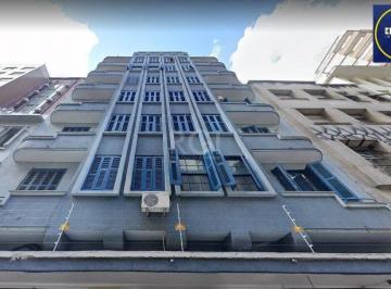 Apartamento · 92m² · 2 Quartos · Apartamento no Centro de 2 dormitórios
