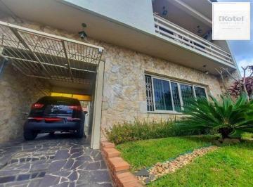 Casa · 250m² · 3 Quartos · 3 Vagas · Excelente casa com 3 dormitórios e 3 vagas de garagem