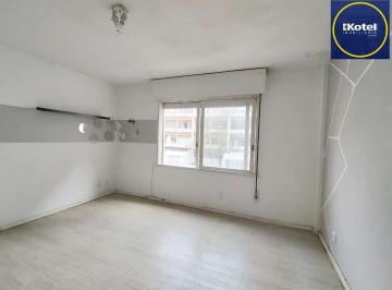Apartamento · 40m² · 1 Quarto · Excelente ap 1D com Suíte, cozinha planejada e banheiro reformado. Lima e Silva,