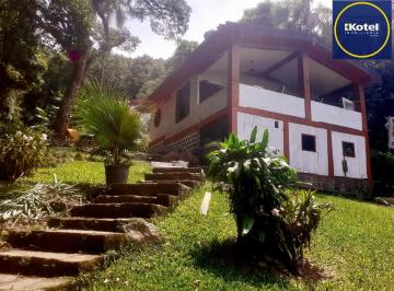 Rural · 10372m² · 3 Quartos · 6 Vagas · Sítio para Venda - 240m², 3 dormitórios, sendo 2 suites, 6 vagas - Ponta Grossa