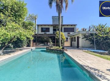 Casa · 240m² · 4 Quartos · 6 Vagas · 🏡 CASA À VENDA – rua Tito Marques Fernandes, Bairro ipanema POA/RS