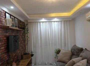 Apartamento · 47m² · 1 Quarto · Vende-se excelente apartamento 1 dormitório, peças amplas - 47m² - Centro Histór