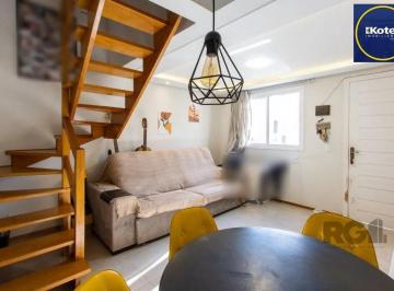Casa · 56m² · 2 Quartos · 1 Vaga · Casa em condomínio,  possui 2 dormitórios, sala para 2 ambientes e 1 vaga.