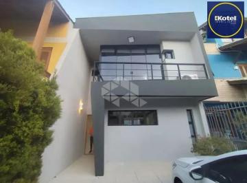 Casa · 157m² · 3 Quartos · 2 Vagas · Casa com 3 Quartos e 3 banheiros para Alugar, 157 m² por R$ 5.000/Mês