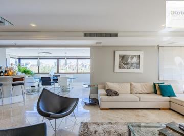 Apartamento · 201m² · 3 Quartos · 3 Vagas · Espetacular apartamento 3 suítes 3 vagas com infra completa no Moinhos de Vento
