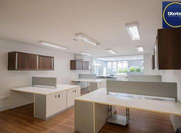 Comercial · 107m² · 2 Quartos · 3 Vagas · Conjunto comercial com 2 salas integradas, 2 banheiros e 3 vagas de garagem.
