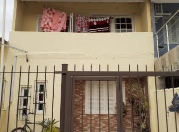 Casa · 100m² · 2 Quartos · 2 Vagas · Sobrado no bairro Hípica 2D