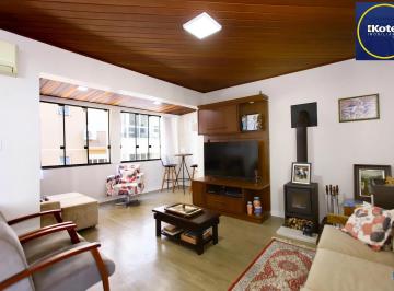 Apartamento · 145m² · 3 Quartos · 2 Vagas · Cobertura com 3 dormitórios, 2 vagas e elevador no Bairro Santana.