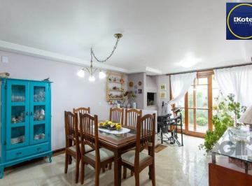 Casa · 225m² · 3 Quartos · 2 Vagas · Casa à venda - no Jardim Isabel