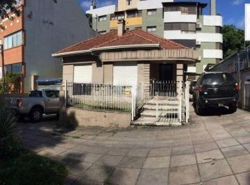 Casa · 144m² · 2 Quartos · 4 Vagas · Casa comercial e residencial no bairro Petrópolis
